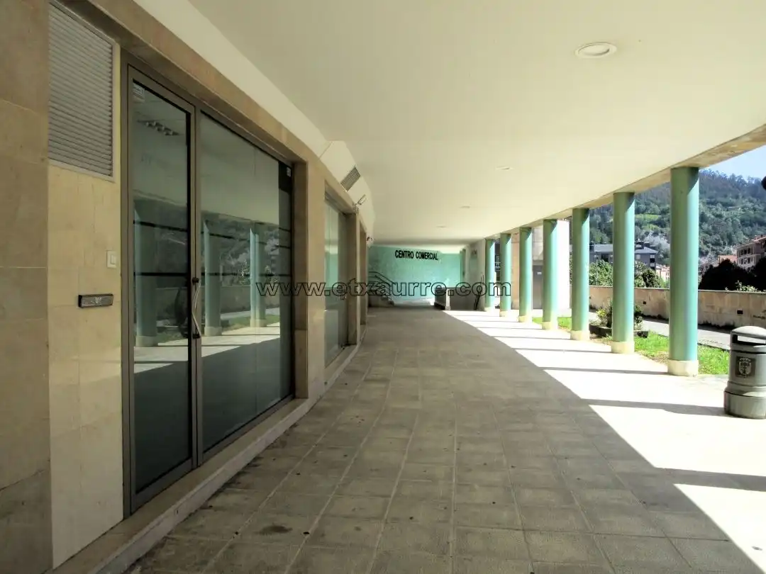 Oficina en venta en Laudio / Llodio con Aire acondicionado