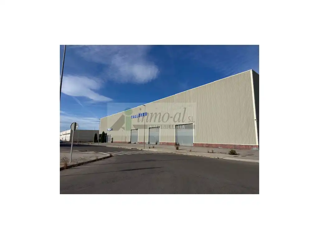 Vista exterior de Nave industrial en venta en Les Alqueries / Alquerías del Niño Perdido