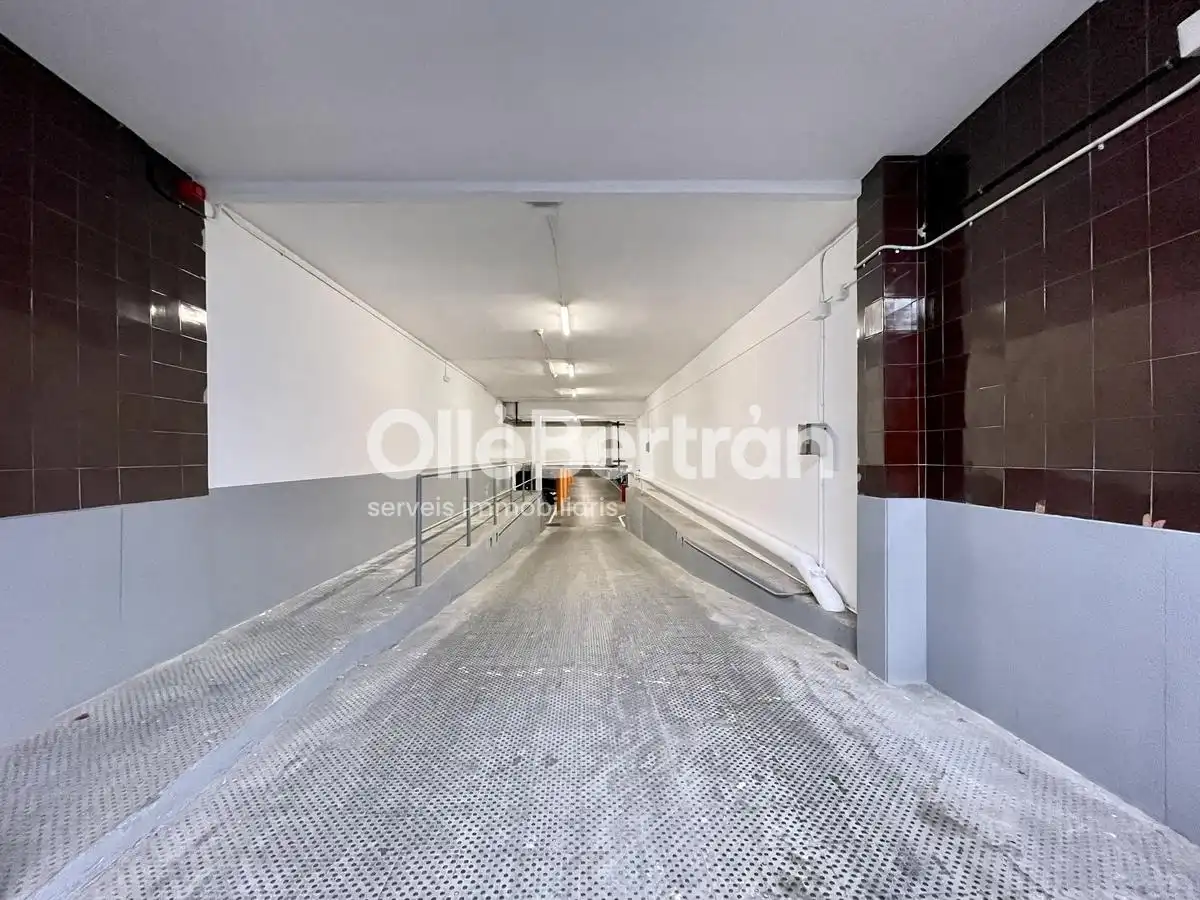Parkplatz von Garage zur Miete in L'Hospitalet de Llobregat