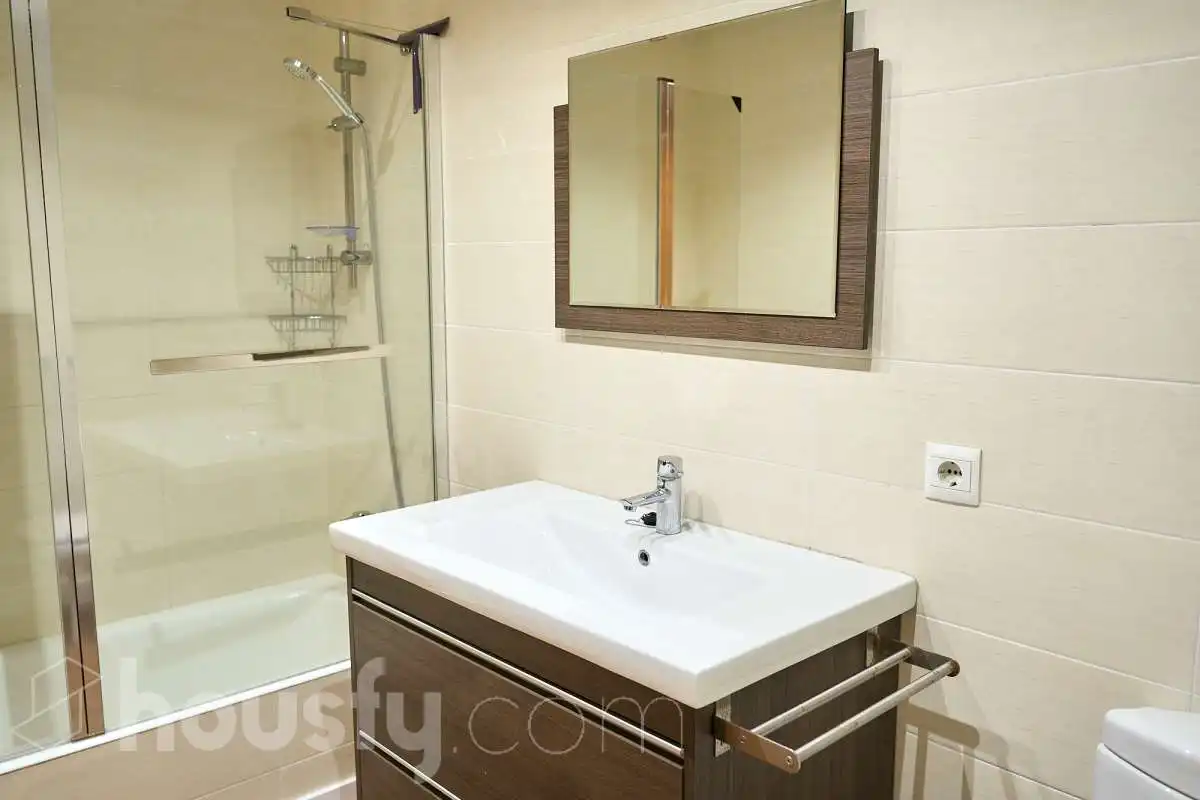 Badezimmer von Wohnung zum Verkauf in  Palma de Mallorca mit Klimaanlage, Heizung und Privatgarten