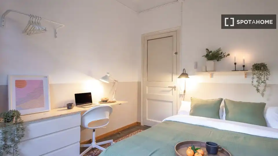 Habitación de Piso de alquiler en Barcelona con Aire acondicionado, Calefacción y Amueblado