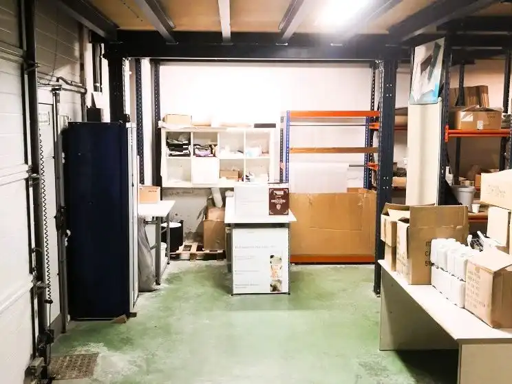 Commercial properties for rent in Loiu  with Air Conditioner, Heating and Furnished