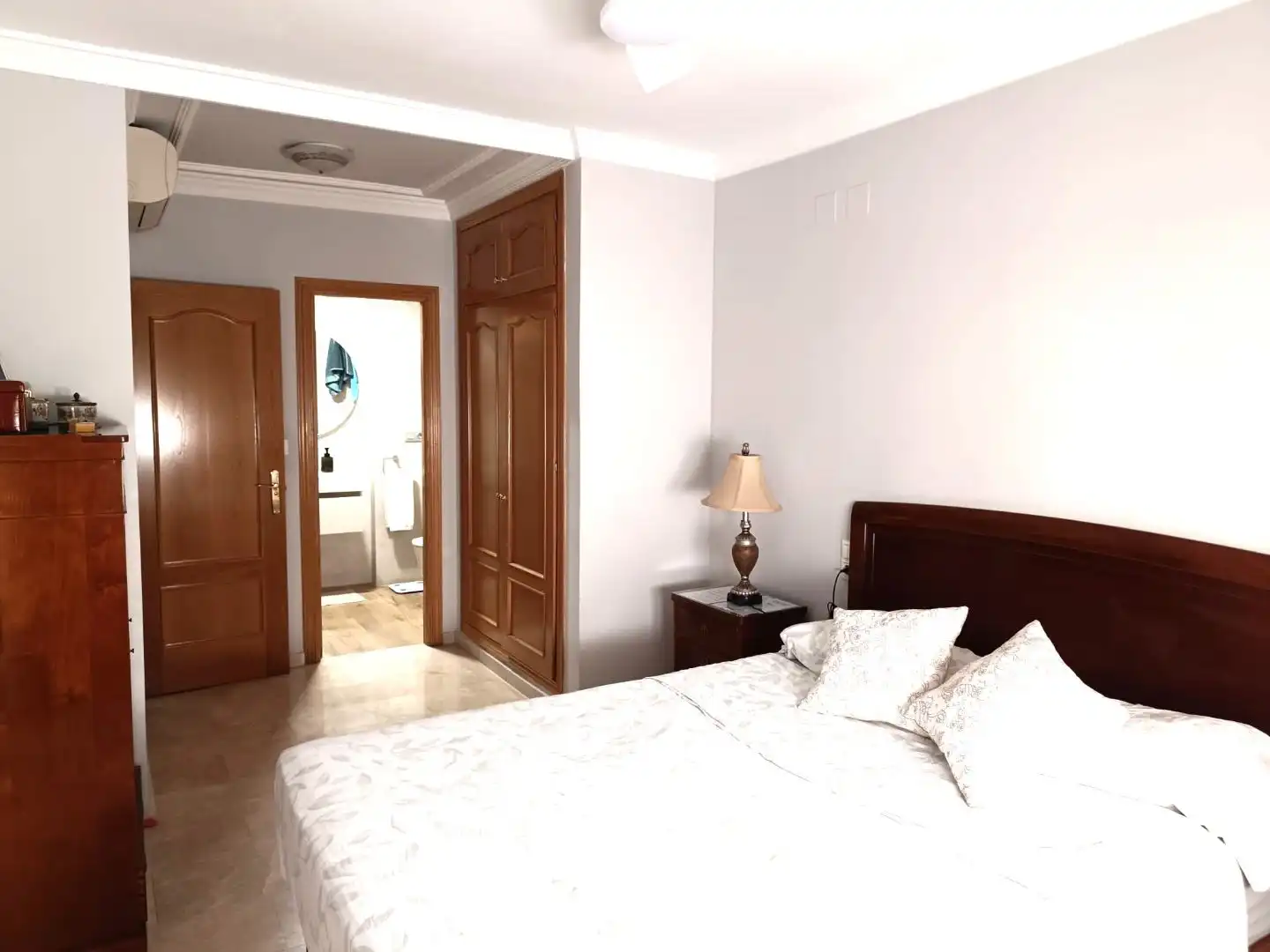 Bedroom of Flat for sale in Beiro