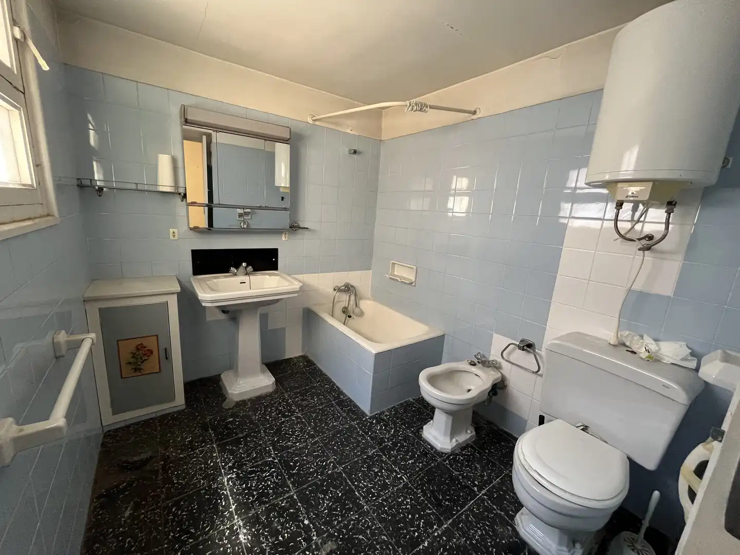 Baño de Finca rústica en venta en Esparreguera con Terraza, Trastero y Balcón