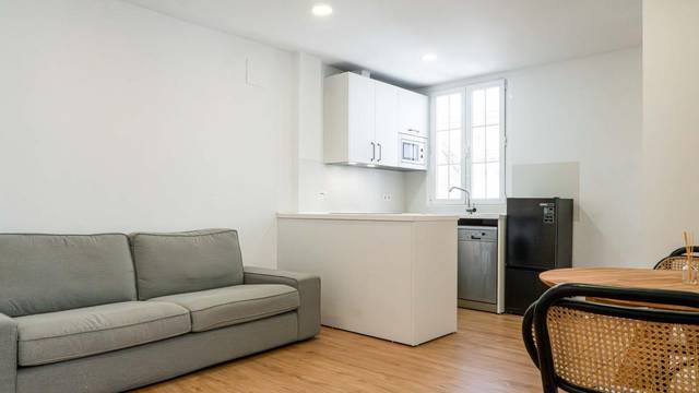 Piso en Venta en C. de Hermosilla en Fuente del Berro