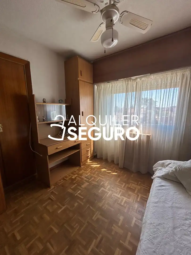 Schlafzimmer von Wohnung zur Miete in Alcalá de Henares mit Heizung, Terrasse und Möbliert