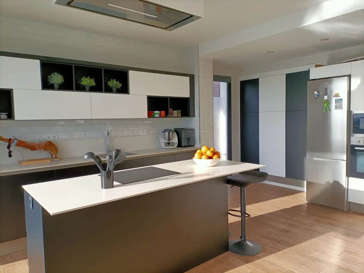 Kitchen of Houses for sale in Puerto Real  with Air Conditioner, Private garden and Terrace