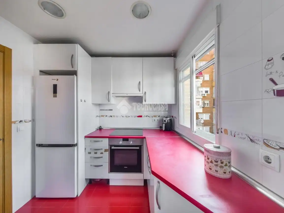 Cocina de Piso en venta en Madrid con Calefacción, Terraza y Balcón