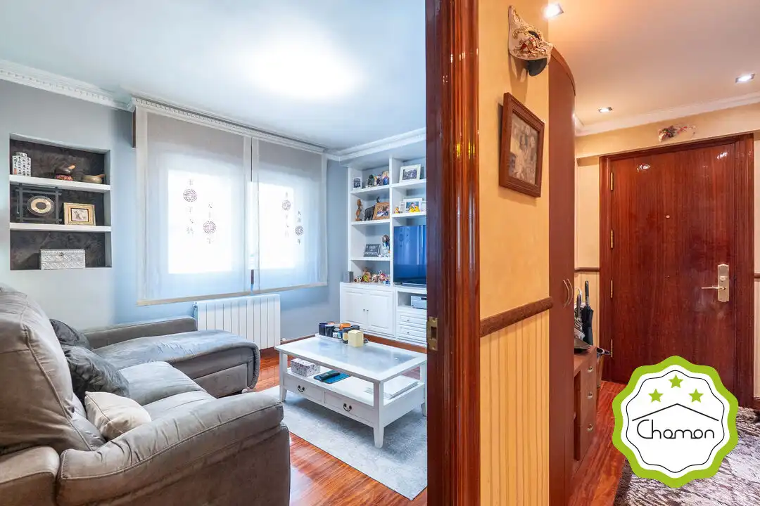 Living room of Flat for sale in Santurtzi   with Heating and Storage room