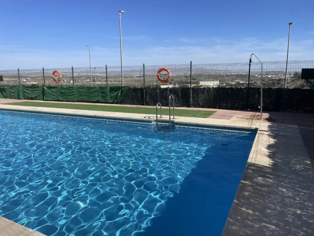Piscina de Apartament en venda en Garrucha amb Aire condicionat i Piscina comunitària