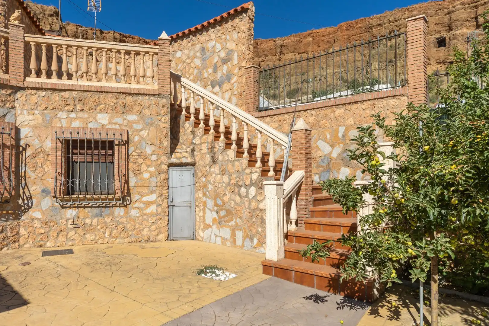 Exterior view of Country homes for sale in Guadix  with Terrace, Storage room and Furnished