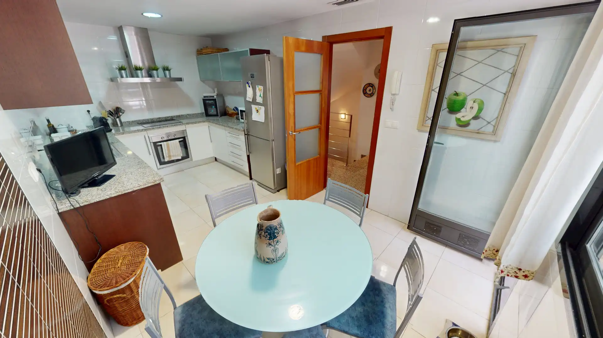 Cuina de Casa o xalet en venda en El Campello amb Aire condicionat, Calefacció i Jardí privat