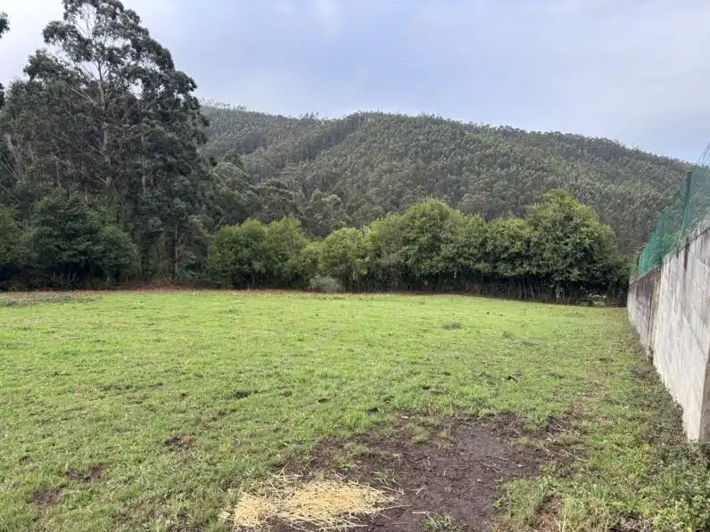 Casa o xalet en venda en Ortigueira amb Calefacció, Jardí privat i Traster