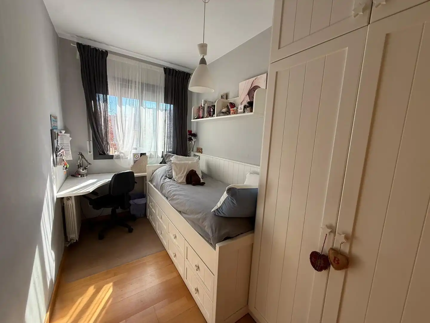 Dormitori de Apartament en venda en Barcelona amb Aire condicionat, Calefacció i Parquet