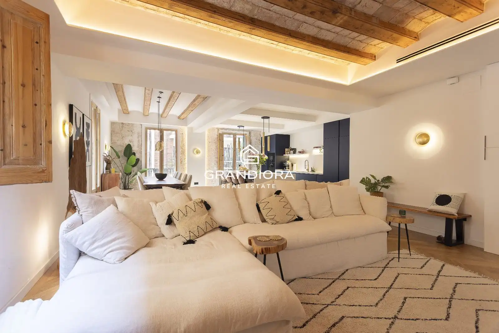 Living room of Flat for rent in Barcelona  with Air Conditioner