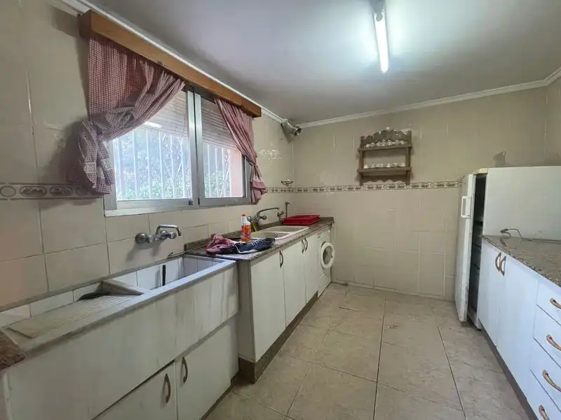 Küche von Haus oder Chalet zum Verkauf in Turís mit Privatgarten, Terrasse und Abstellraum