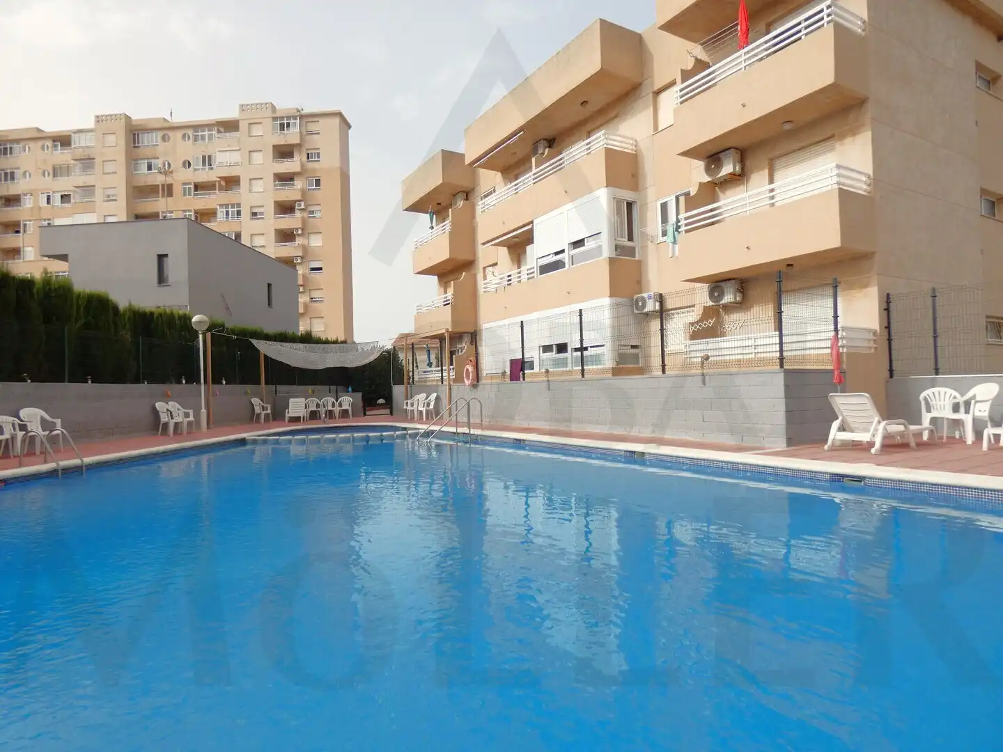 Piscina de Apartament de lloguer en Cartagena amb Terrassa, Moblat i Forn