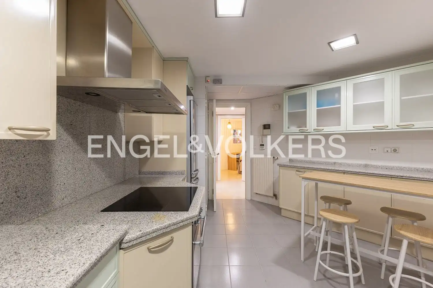 Kitchen of Flat for rent in Valencia  with Air Conditioner, Heating and Terrace