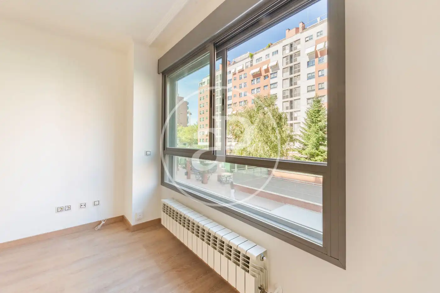 Piso con piscina en venta en C. de Eros, imagen 2