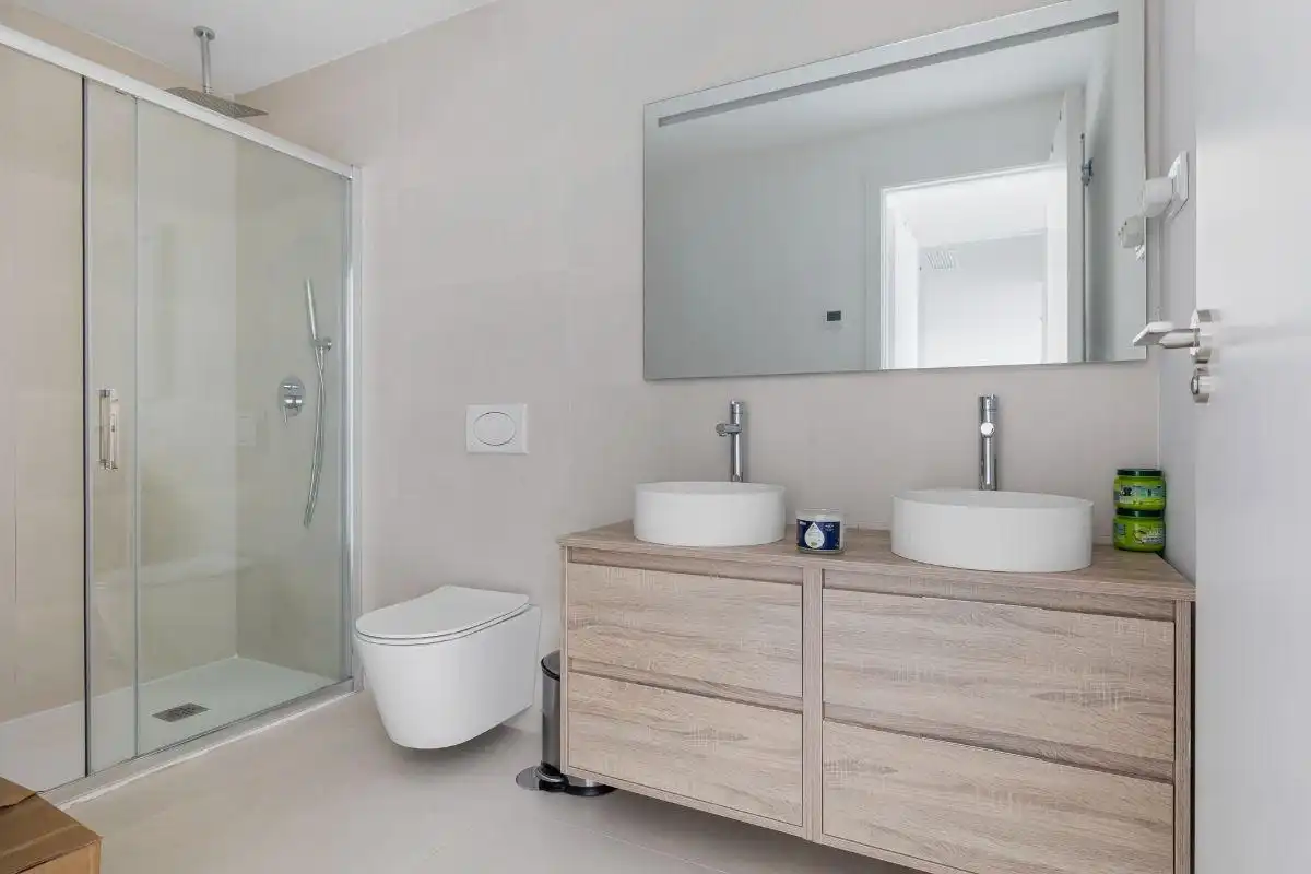 Apartamento con piscina en venta en Puerto Deportivo, imagen 2