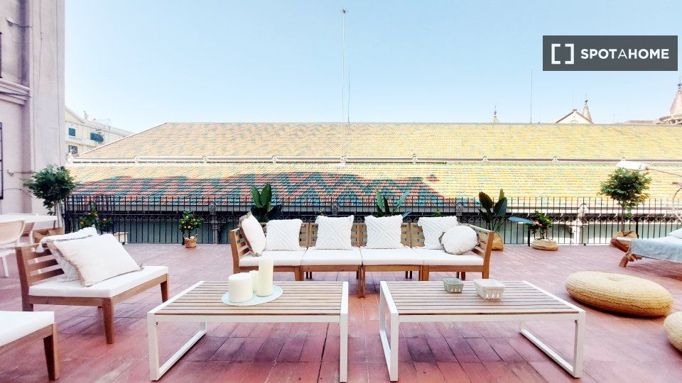 Terrace of Flat to rent in  Barcelona Capital  with Air Conditioner, Heating and Furnished