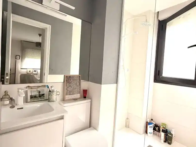Baño de Piso en venta en Santander con Balcón