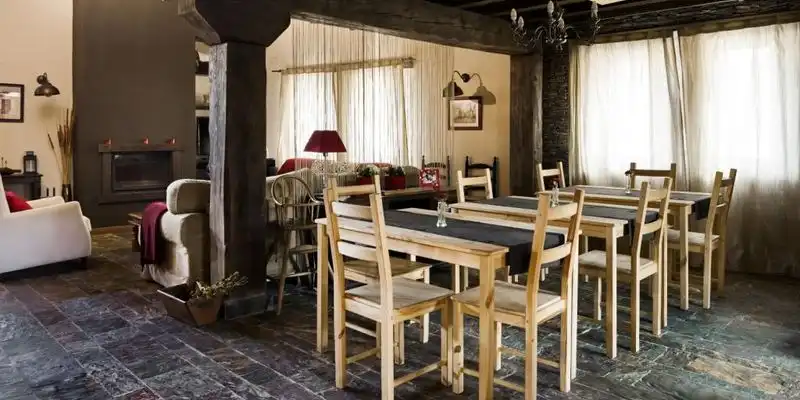 Finca rústica en venda en Majaelrayo amb Jardí privat, Traster i Moblat