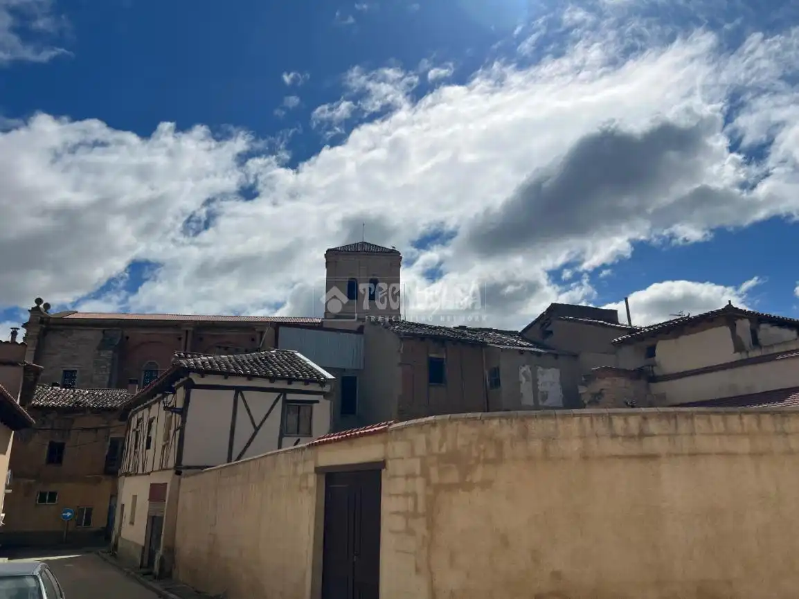 Vista exterior de Casa adosada en venta en Medina de Rioseco