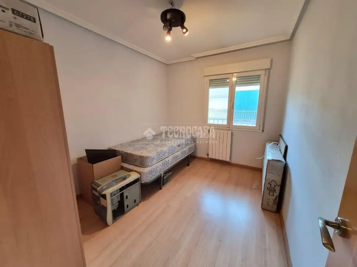 Habitación de Piso en venta en Zaragoza con Calefacción y Terraza