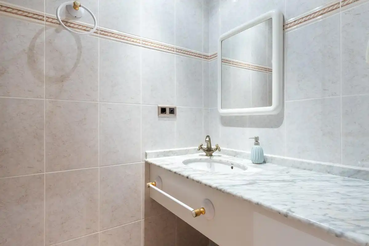 Bany de Casa o xalet en venda en Torrent amb Aire condicionat, Calefacció i Jardí privat