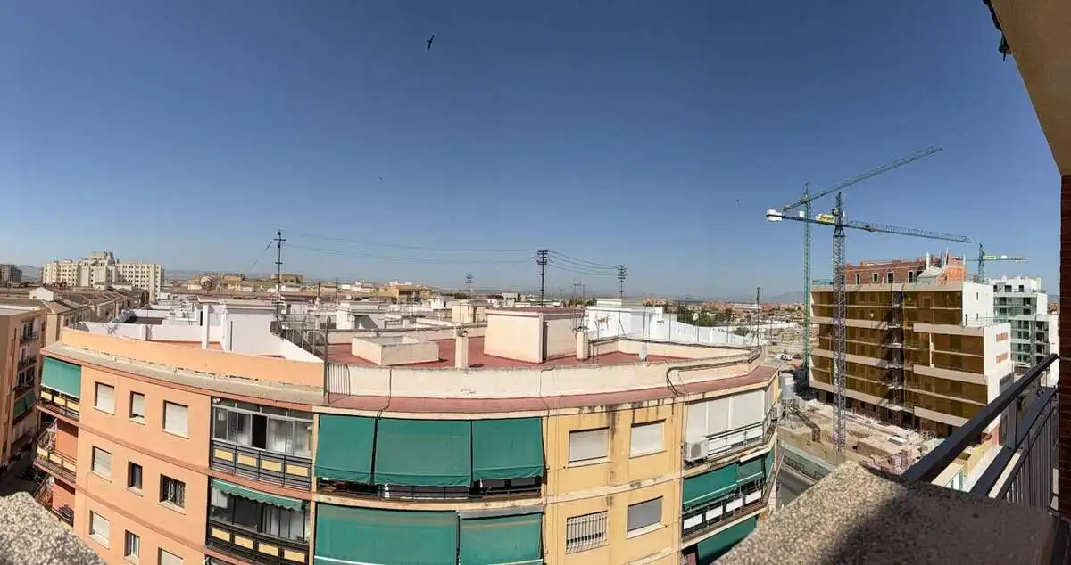 Außenansicht von Dachboden zum Verkauf in Granada mit Klimaanlage, Heizung und Terrasse