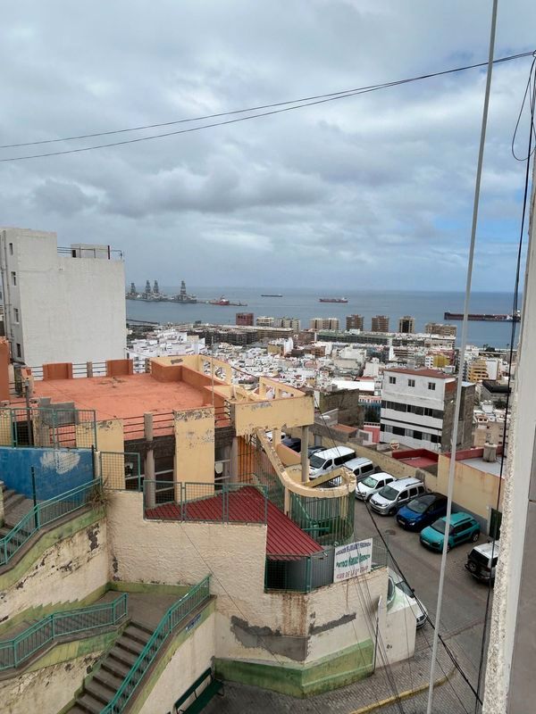 Vista exterior de Piso en venta en Las Palmas de Gran Canaria con Trastero, Amueblado y Horno