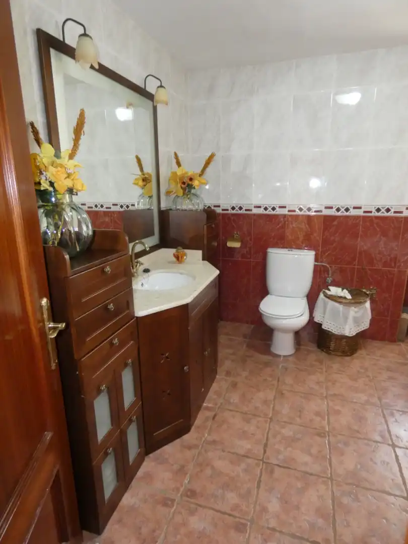 Badezimmer von Haus oder Chalet zum Verkauf in Villarcayo de Merindad de Castilla la Vieja mit Heizung, Privatgarten und Möbliert