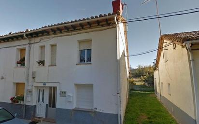 Vista exterior de Casa o xalet en venda en Cistierna amb Jardí privat