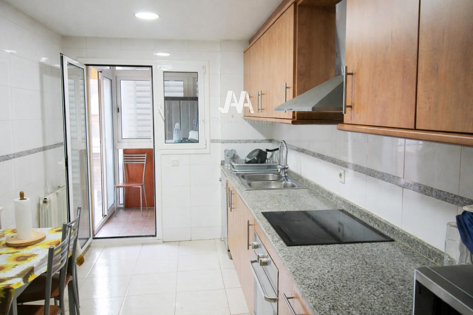 Küche von Wohnung zum Verkauf in Santa Margarida de Montbui mit Heizung, Terrasse und Abstellraum