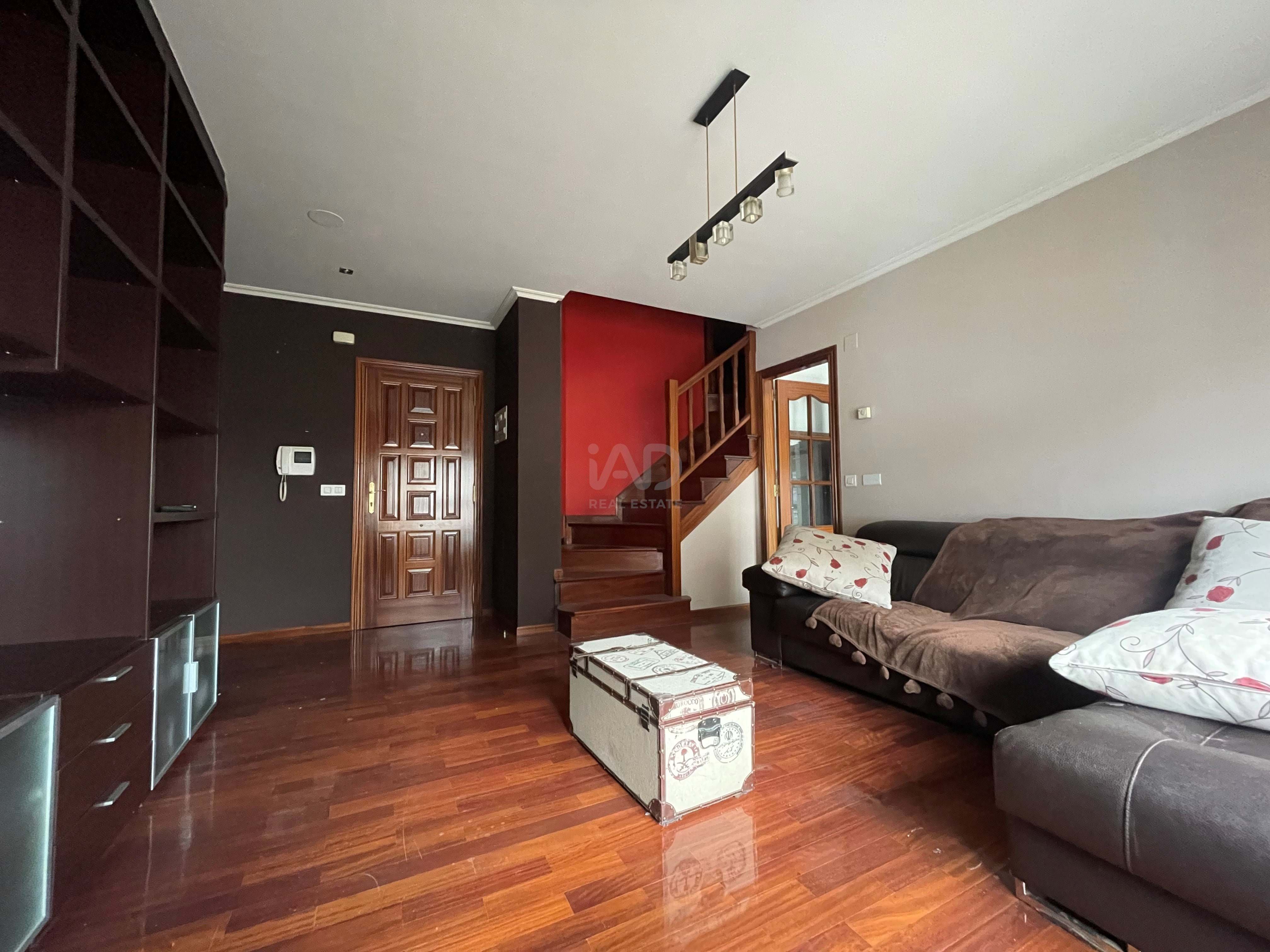 Dúplex en venda a Carballo