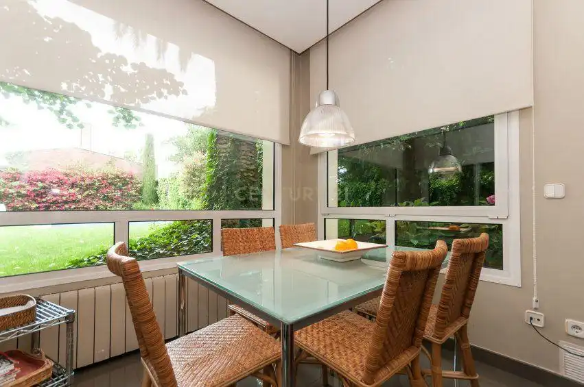 Casa o chalet de alquiler en Sant Just Desvern, Barcelona
