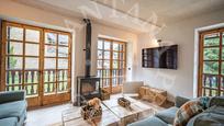 Living room of Flat for sale in Naut Aran  with Heating, Parquet flooring and Furnished