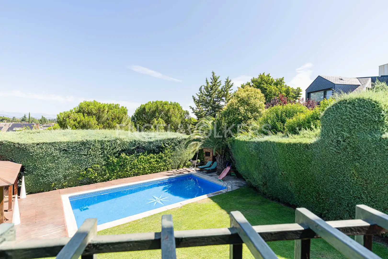 Jardí de Casa o xalet en venda en Majadahonda amb Aire condicionat, Calefacció i Jardí privat