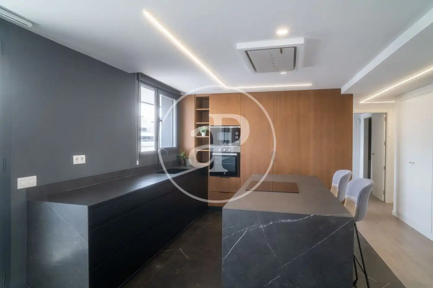 Kitchen of Flat for rent in Valencia  with Air Conditioner, Heating and Private garden