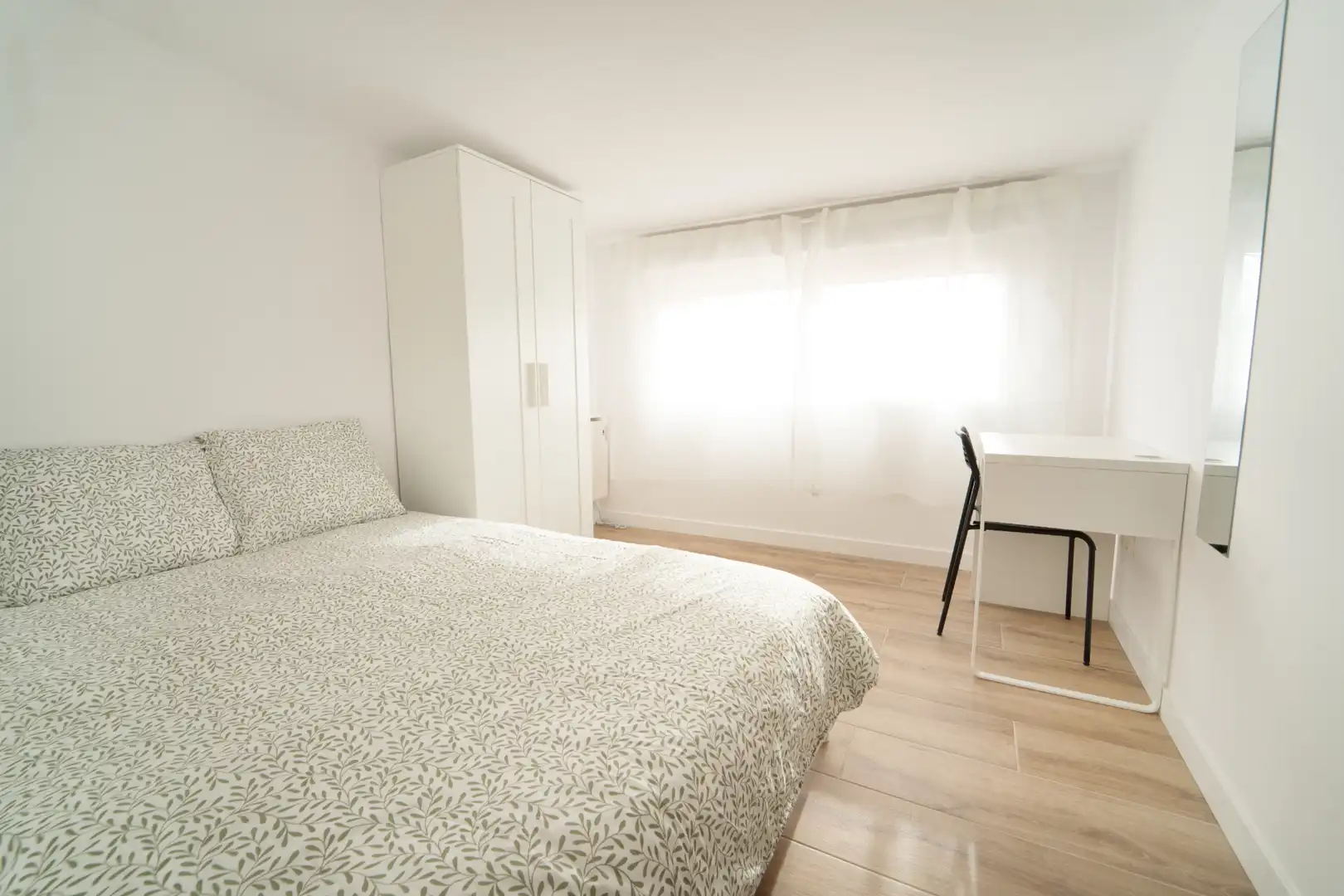 Bedroom of Flat for rent in Madrid  with Heating, Furnished and Oven