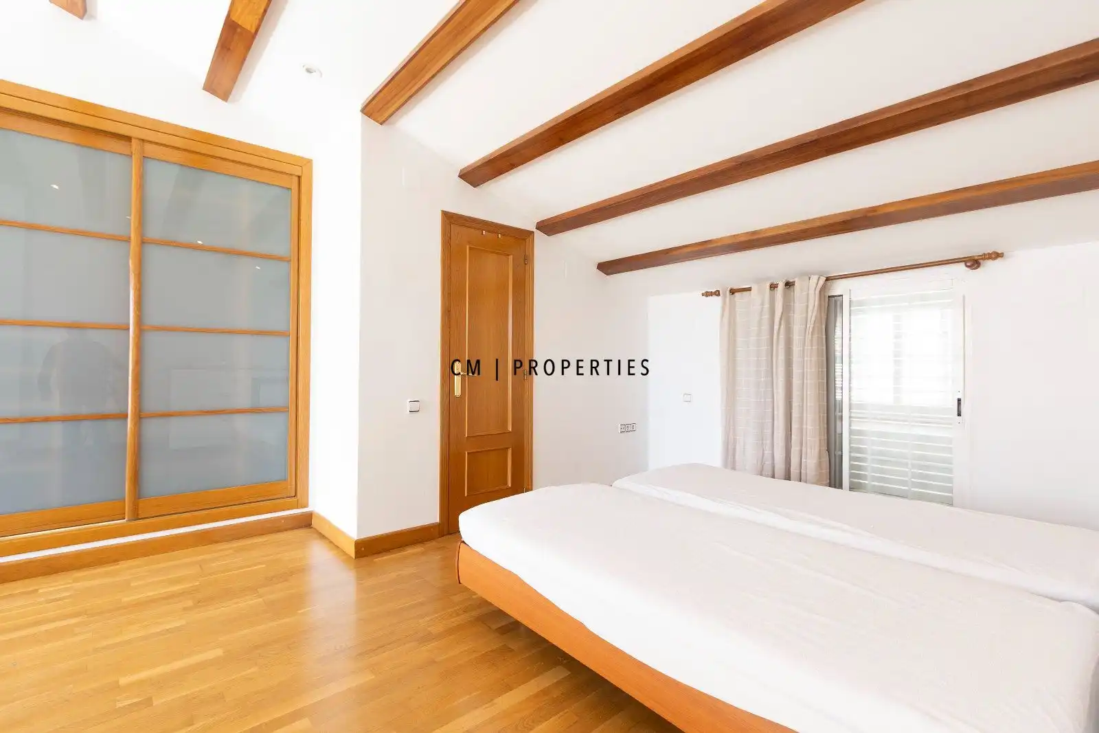 Schlafzimmer von Haus oder Chalet zur Miete in Manises mit Klimaanlage, Terrasse und Möbliert