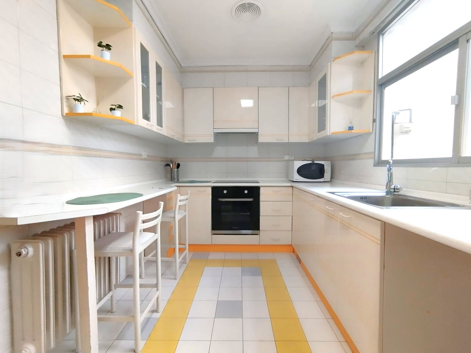 Kitchen of Flat for sale in Alcoy / Alcoi  with Heating, Storage room and Balcony