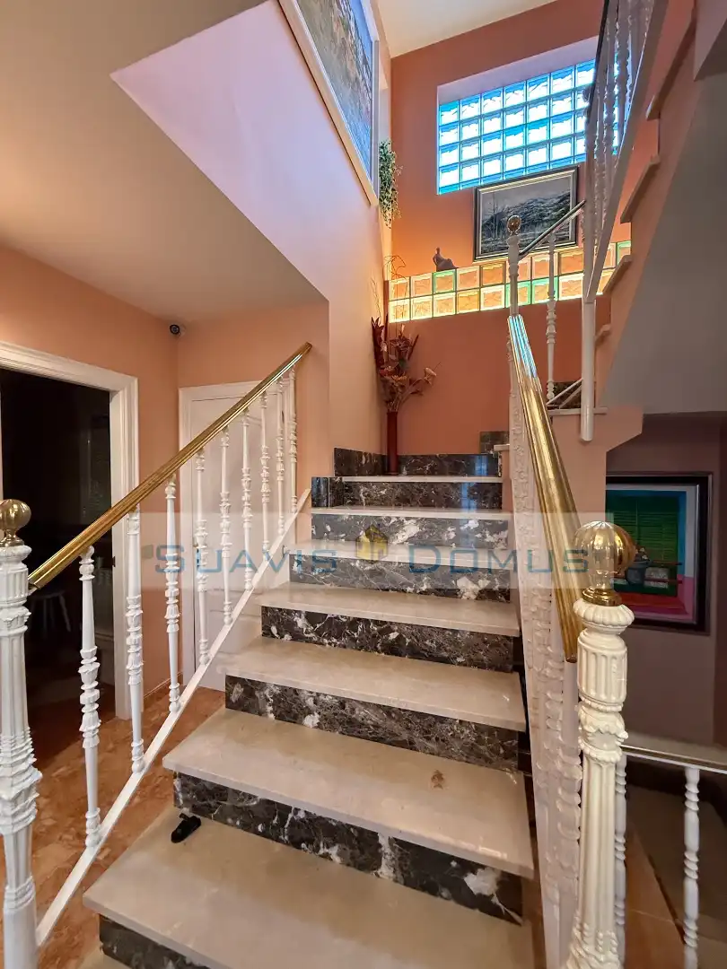Casa o chalet en venta en Roales con Calefacción, Jardín privado y Terraza