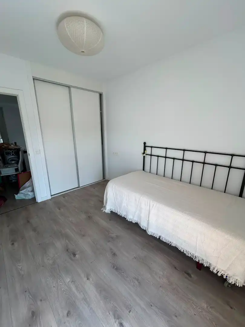 Habitación de Casa adosada en venta en Bormujos con Aire acondicionado, Jardín privado y Terraza