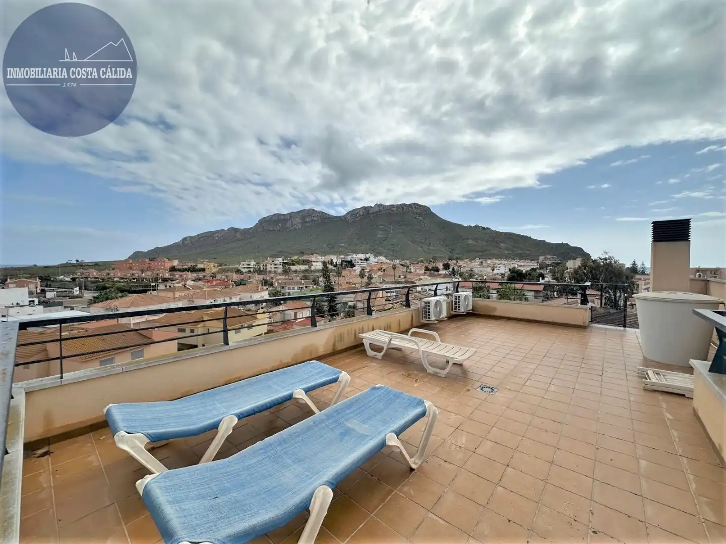 Terrasse von Einfamilien-Reihenhaus zum Verkauf in Águilas mit Klimaanlage, Heizung und Privatgarten
