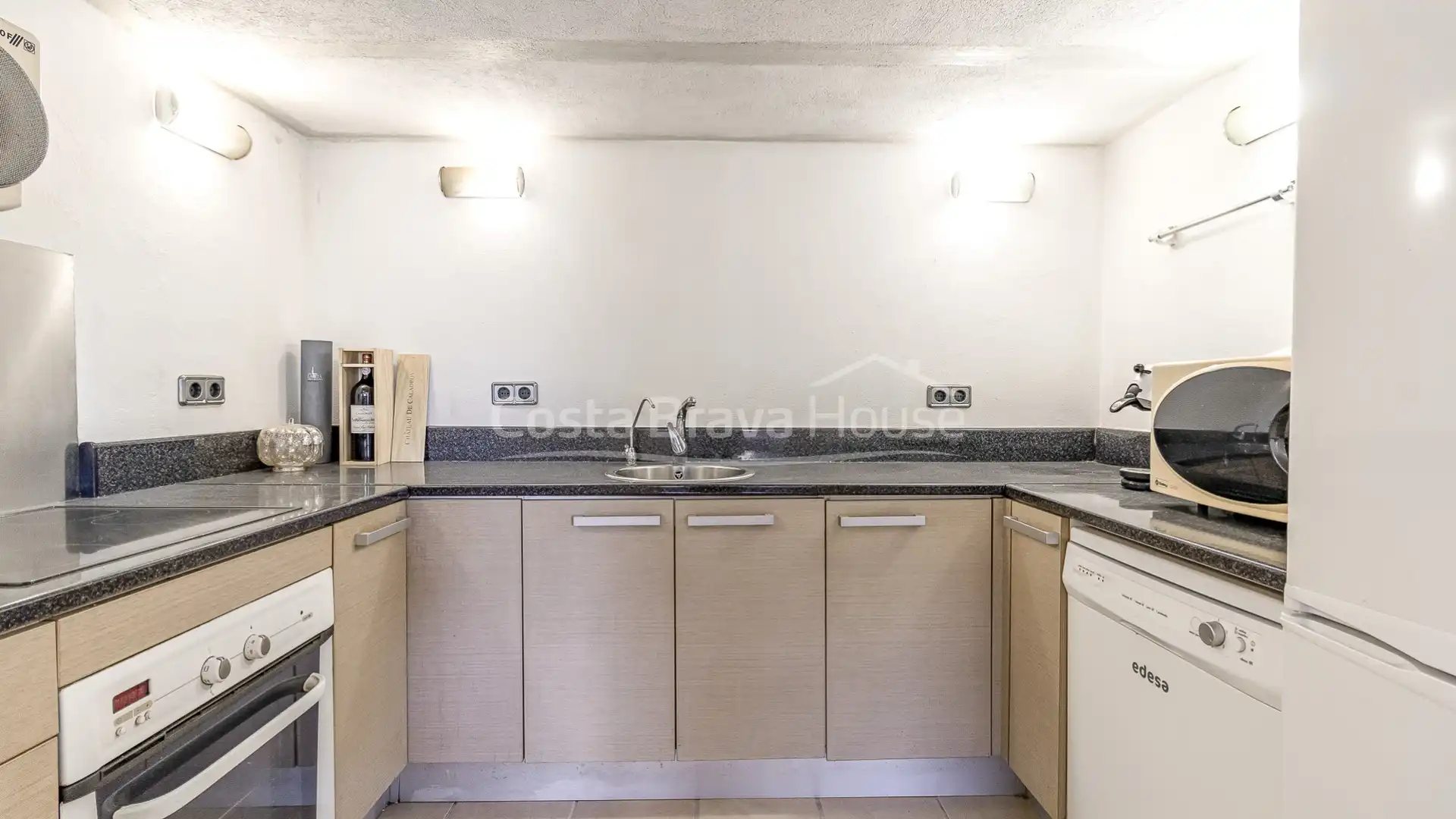 Casa con piscina en venta en Carrer de Joaquim Ruyra, imagen 34