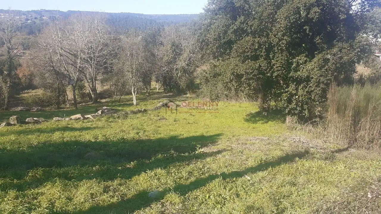 Terreni e lotti in vendita a San Cibrao das Viñas