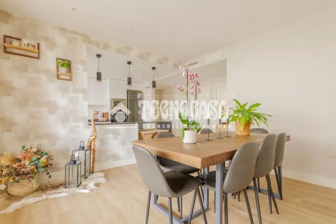 Comedor de Piso en venta en Tres Cantos con Aire acondicionado, Trastero y Balcón