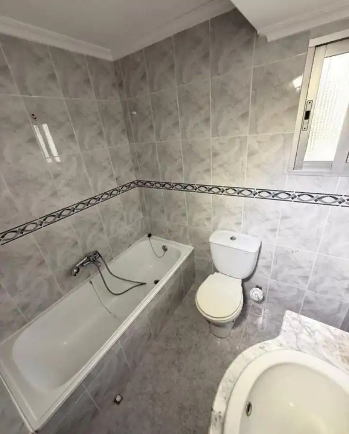 Baño de Piso en venta en Manises